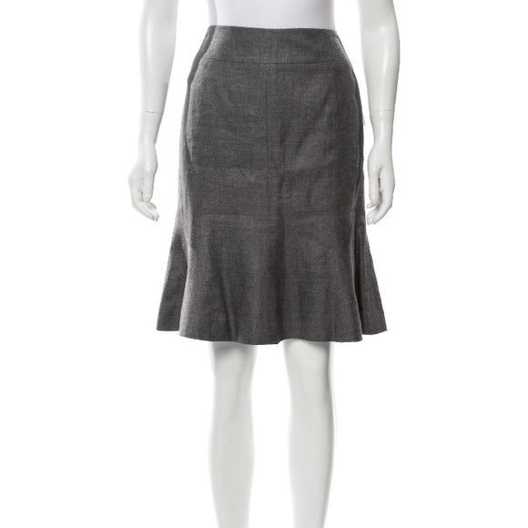 Chanel NWT Grey Tweed Knee- Length Skirt